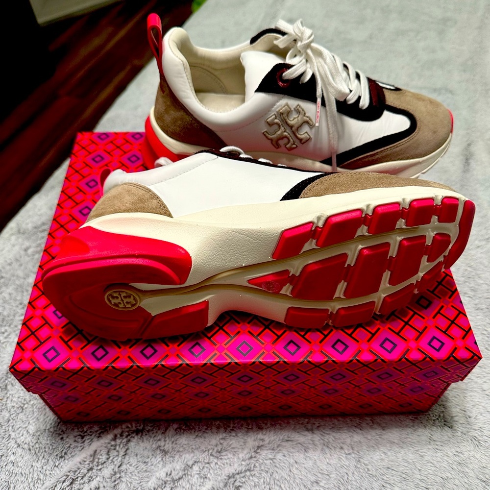 Tory Burch sneakers white, brown and pink size 9 and half